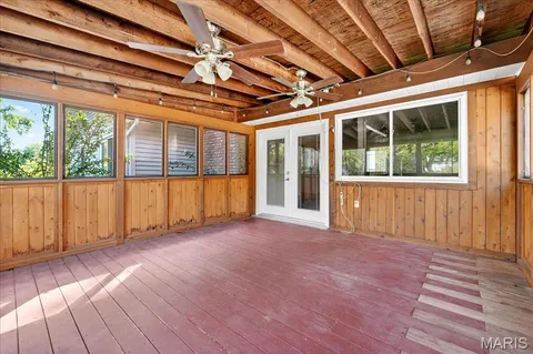 $395,000 | 2022 Baxter Road, Chesterfield, MO 63017