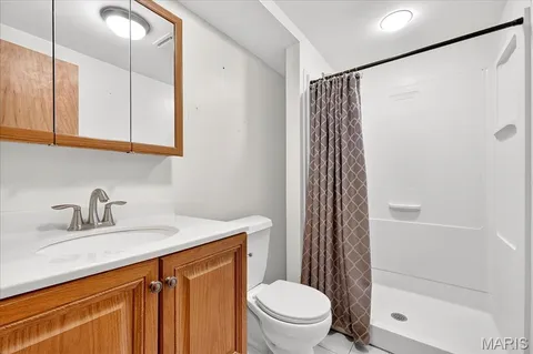 $395,000 | 2022 Baxter Road, Chesterfield, MO 63017