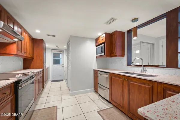 $2,200 | 6 Tomahawk Trail, Ormond Beach, FL 32174