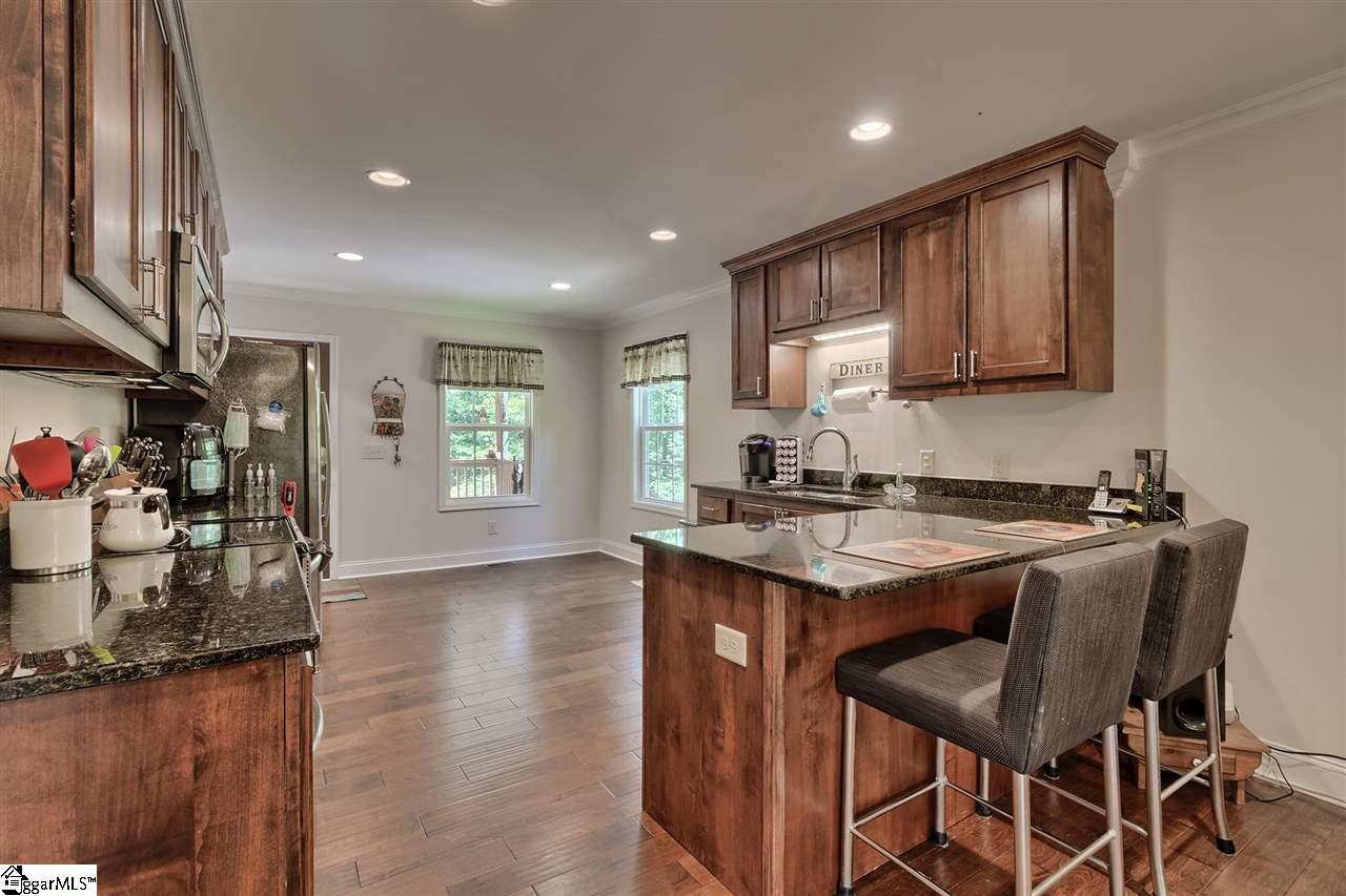 401 Newton Road Pickens, SC 29671 - Photo 12 of 34