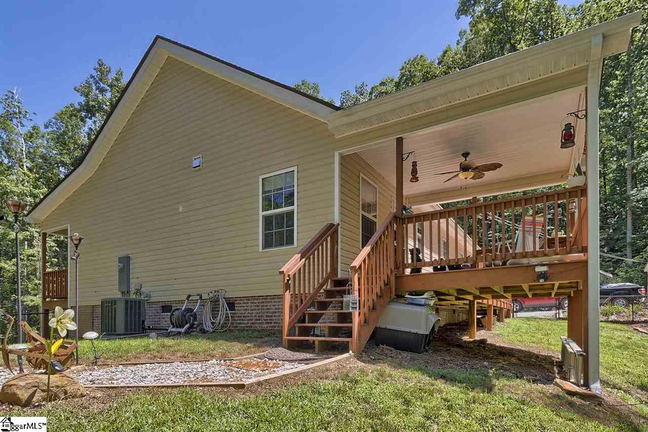 401 Newton Road Pickens, SC 29671 - Photo 5 of 34