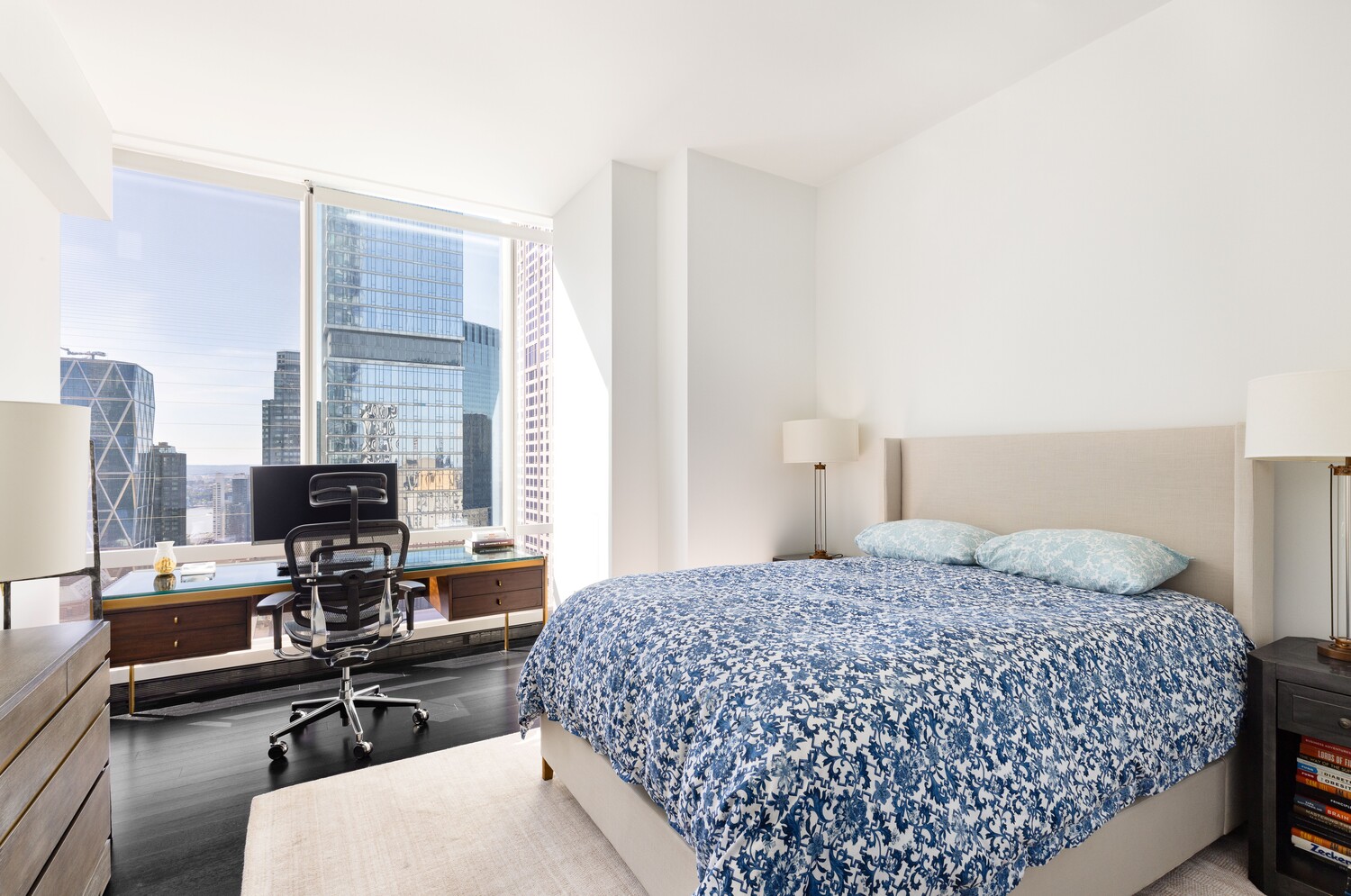 157 West 57th Street, Unit 45B Manhattan, NY 10019 - Photo 10 of 13 Gallery Image 10