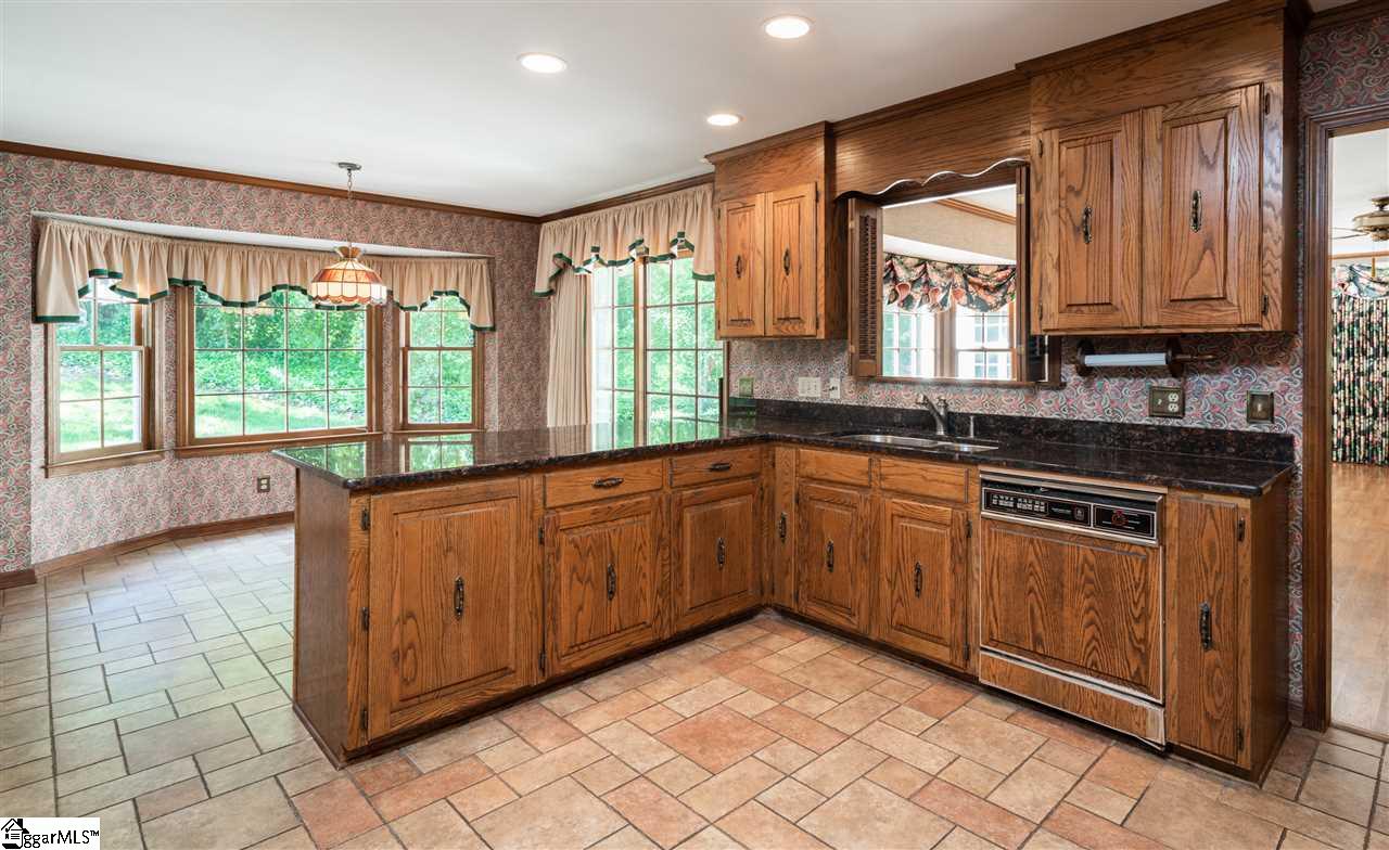 14 Babbs Hollow Road Greenville, SC 29607 - Photo 22 of 33
