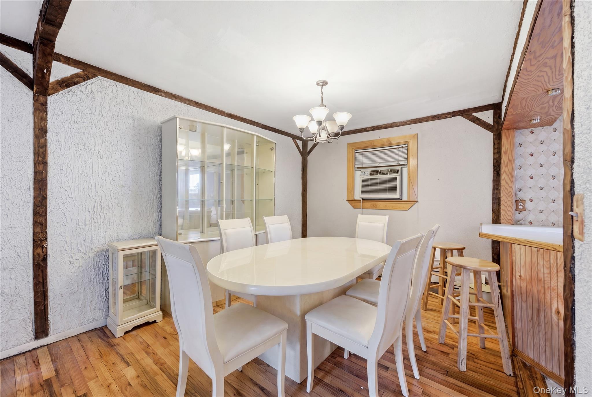 175 Candlewood Road Bay Shore, NY 11706 - Photo 7 of 26 upstairs dining room