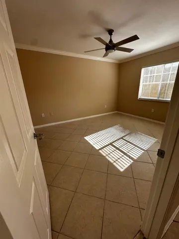 $2,150 | 6511 Emerald Dunes Drive, Unit 206, West Palm Beach, FL 33411