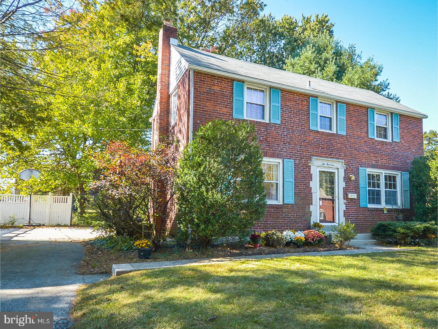 614 Sherman Road Springfield, PA 19064 - Photo 2 of 17
