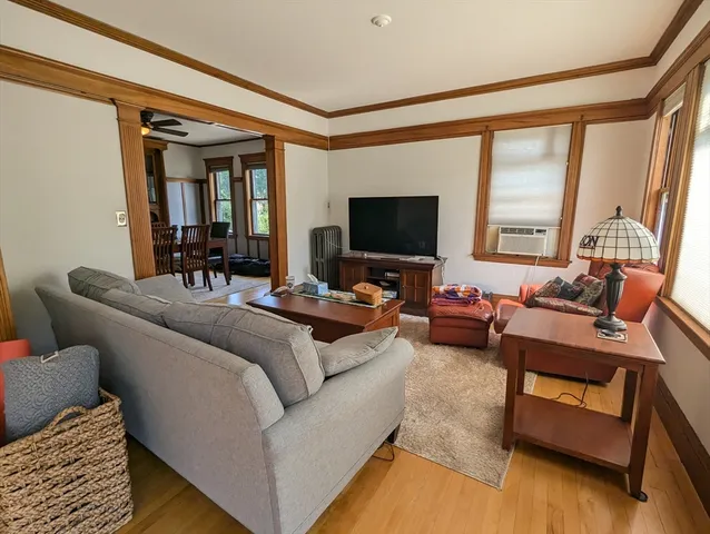 $3,800 | 17 Commonwealth Road, Unit 2, Watertown, MA 02472