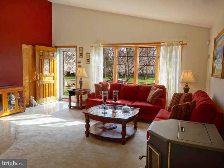 21 Harriet Road Churchville, PA 18966 - Photo 2 of 23 Living Room