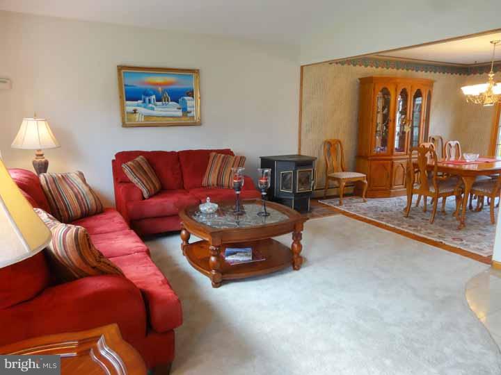 21 Harriet Road Churchville, PA 18966 - Photo 3 of 23 Living Room