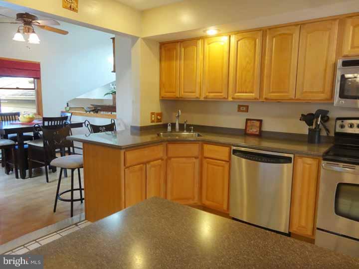 21 Harriet Road Churchville, PA 18966 - Photo 5 of 23 Kitchen
