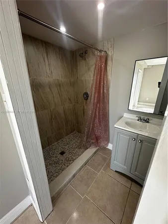 $2,350 | 6565 West 26th Drive, Unit 10334, Hialeah, FL 33016