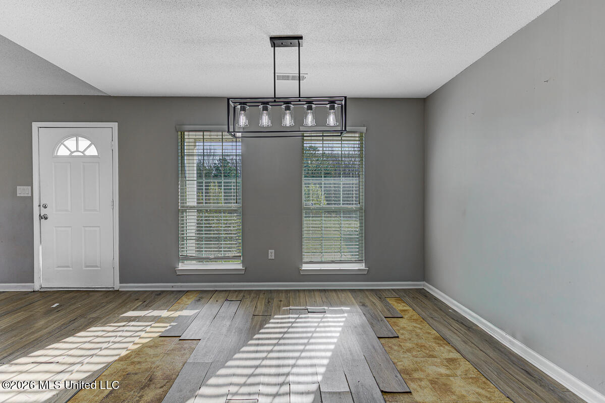 1495 North Red Banks Road Red Banks, MS 38661 - Photo 11 of 23 IMG_8972_3_4_5_6