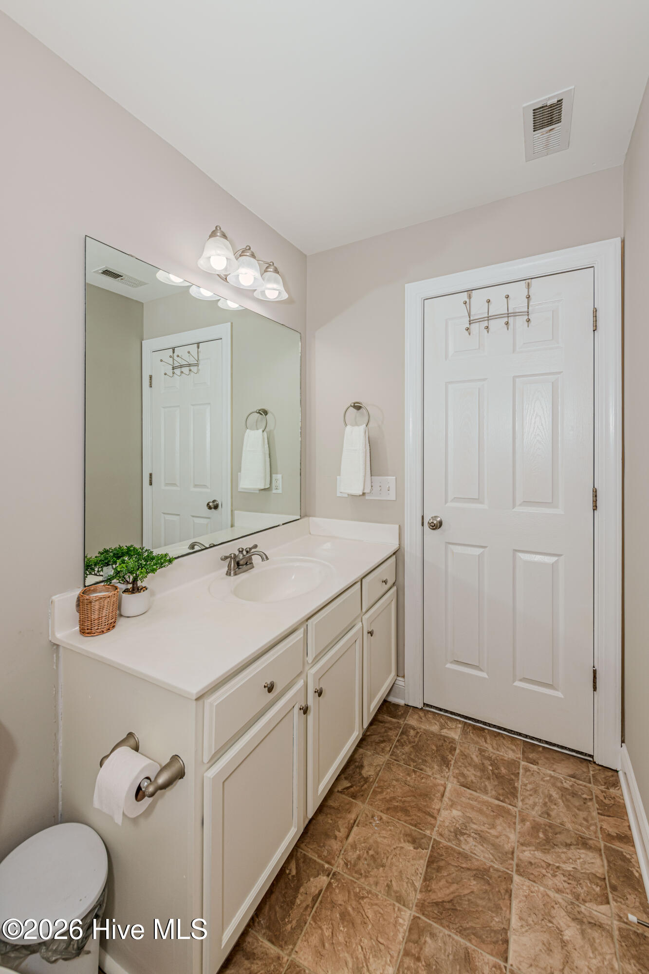 673 Morris Landing Road Holly Ridge, NC 28445 - Photo 64 of 125 Upstairs hall bathroom