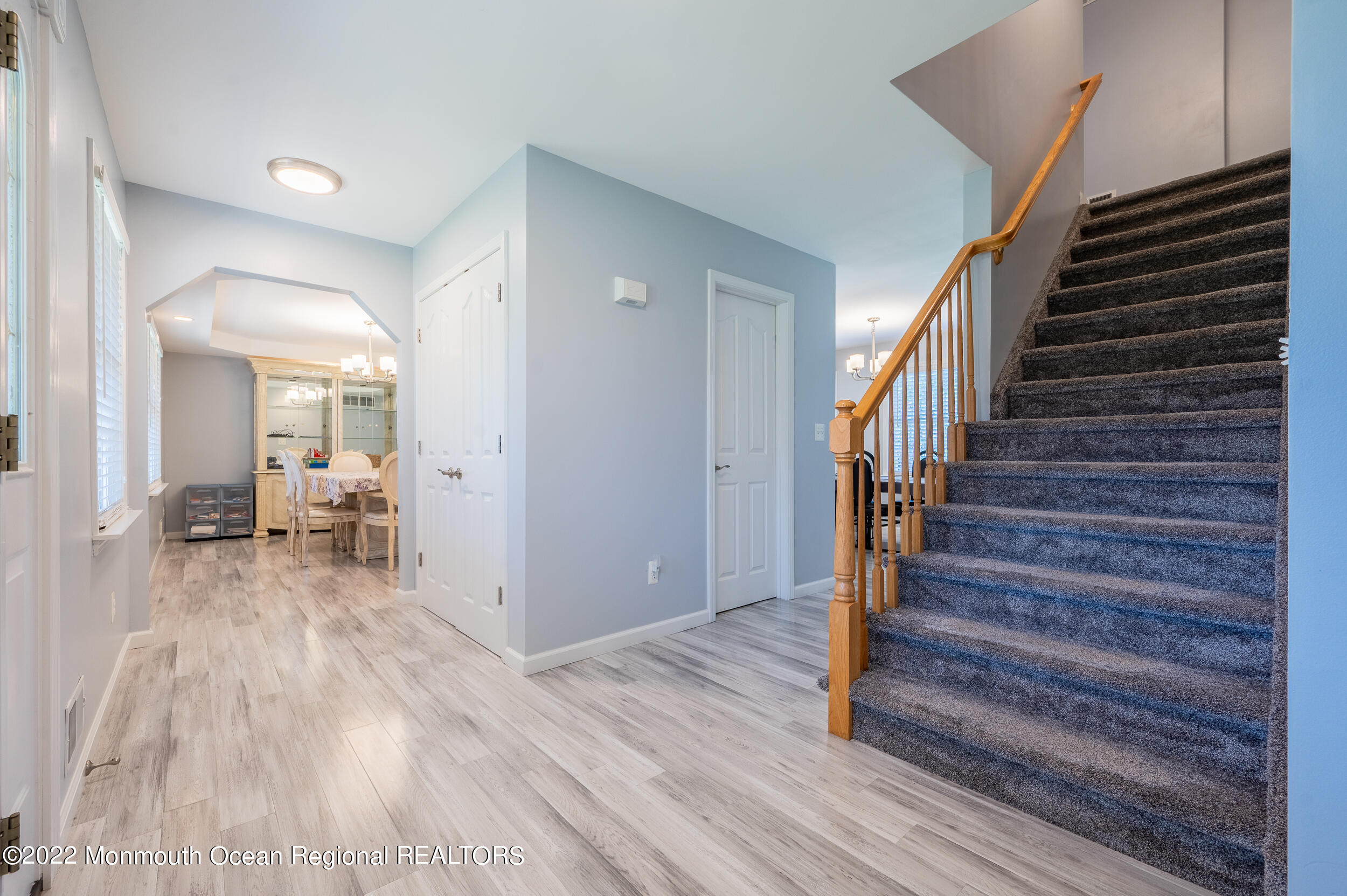 148 Mt Vernon Road Bayville, NJ 08721 - Photo 11 of 52 Foyer 2