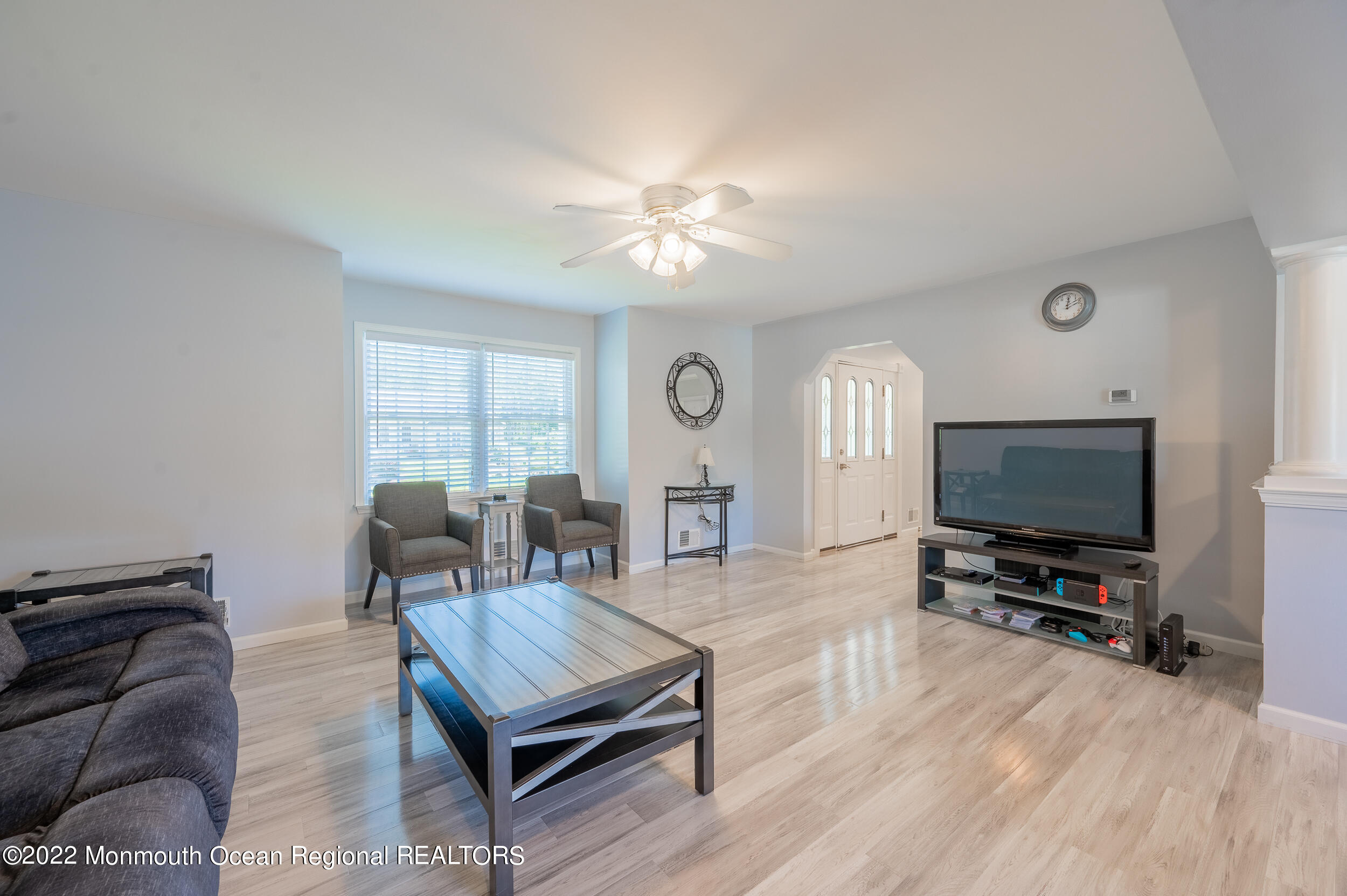 148 Mt Vernon Road Bayville, NJ 08721 - Photo 14 of 52 Living 3