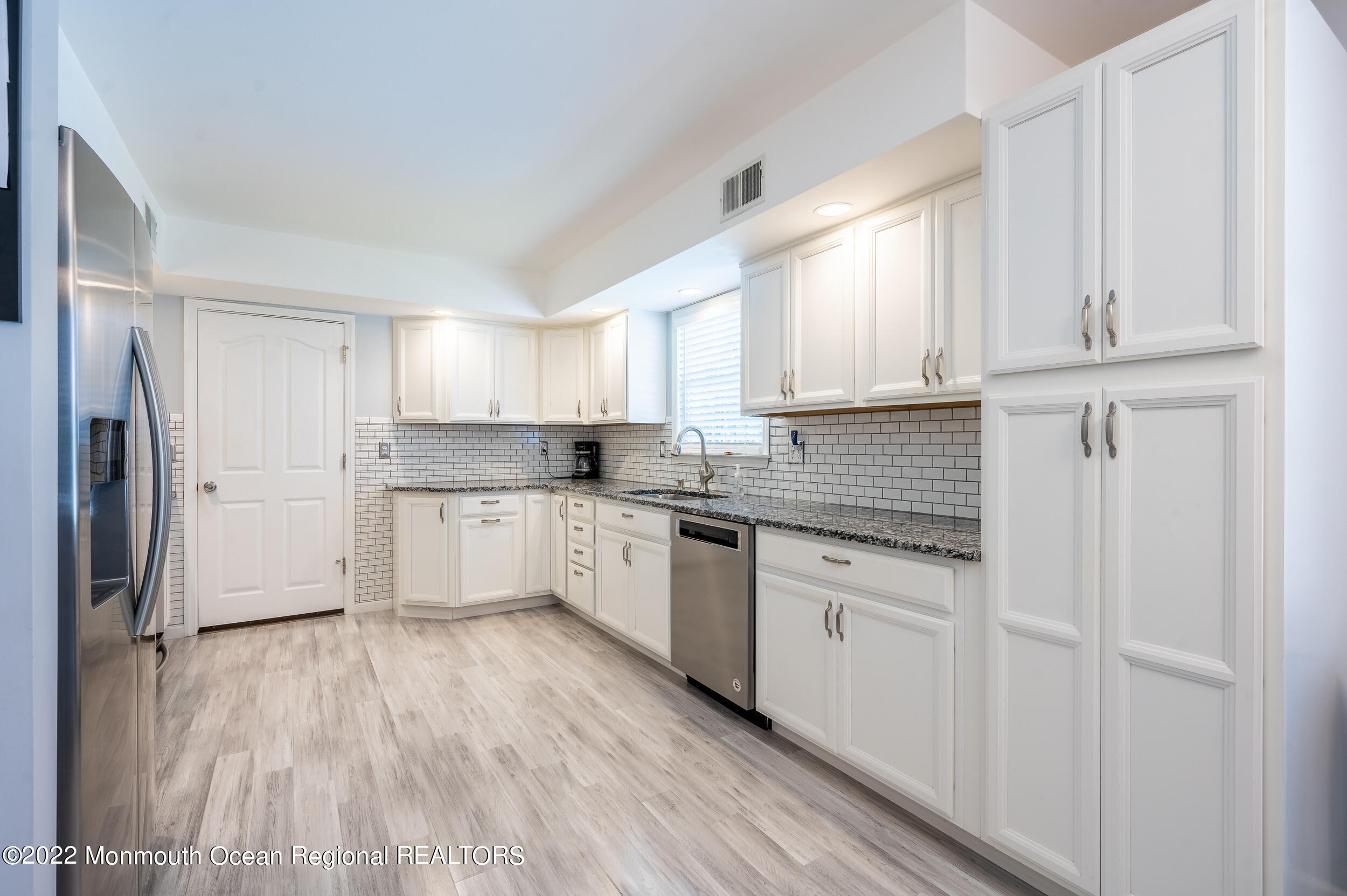 148 Mt Vernon Road Bayville, NJ 08721 - Photo 26 of 52 Kitchen 4