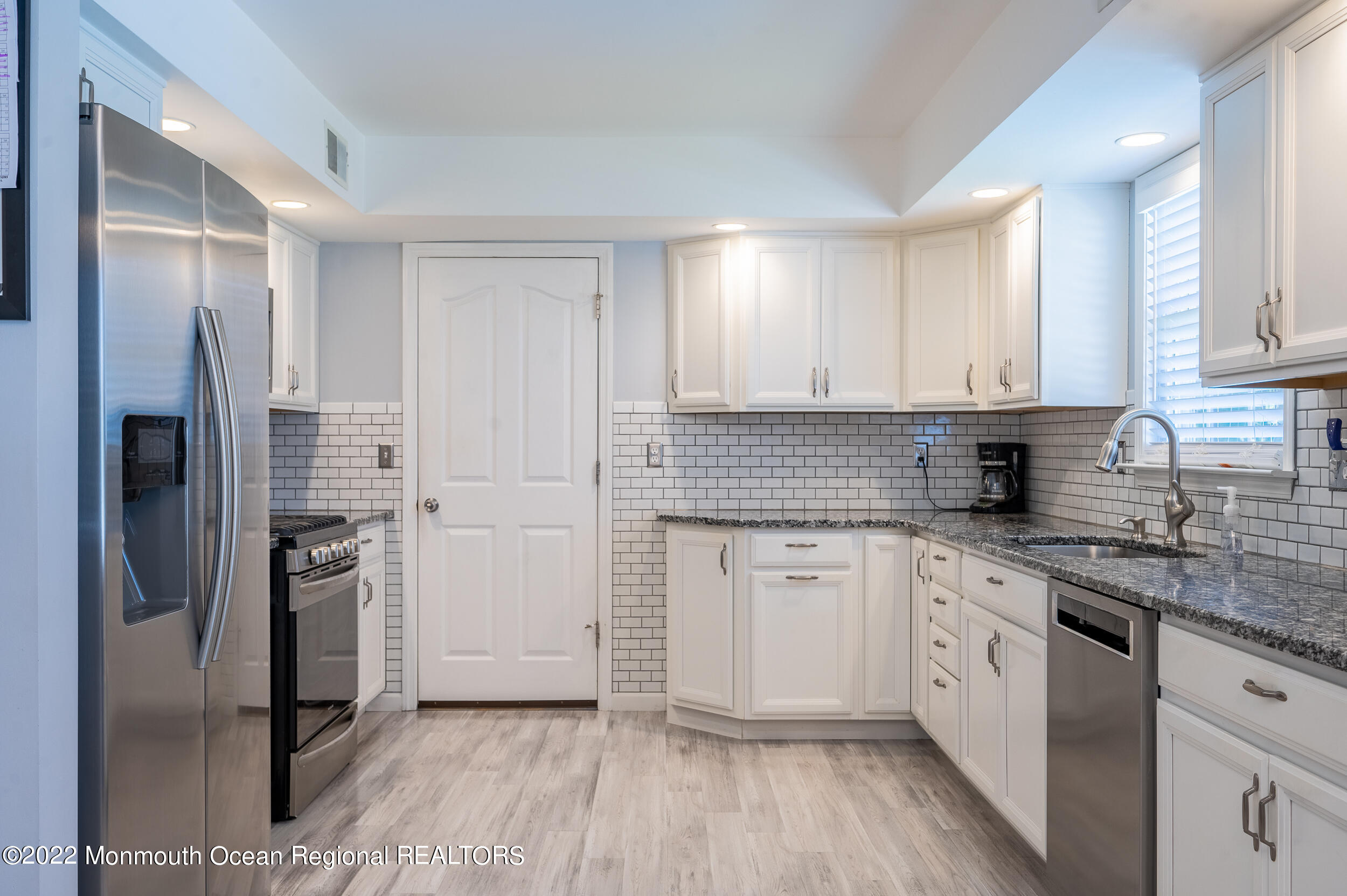 148 Mt Vernon Road Bayville, NJ 08721 - Photo 27 of 52 Kitchen 5