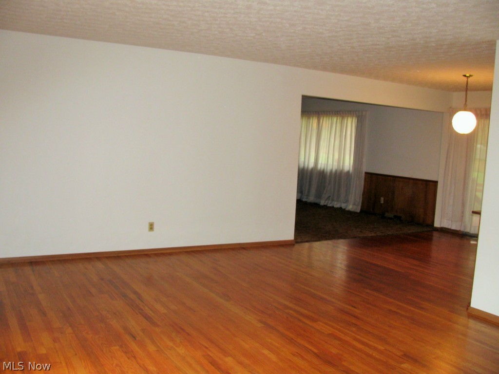 1112 Ledgeview Road Macedonia, OH 44056 - Photo 6 of 17 Living room, Dining room and Family room views
