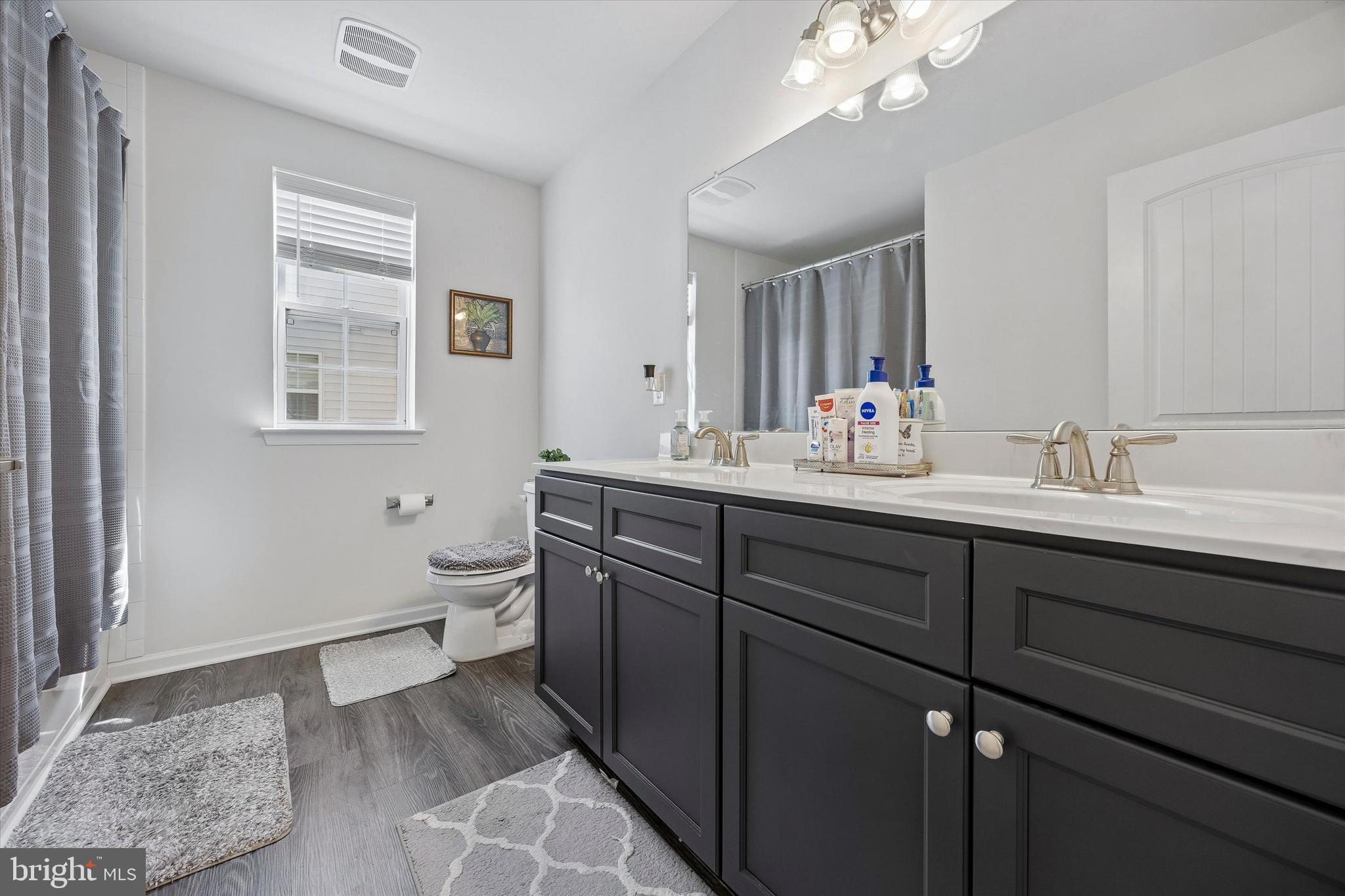 43 Cayuga Way Sicklerville, NJ 08081 - Photo 25 of 38 Hall Bath