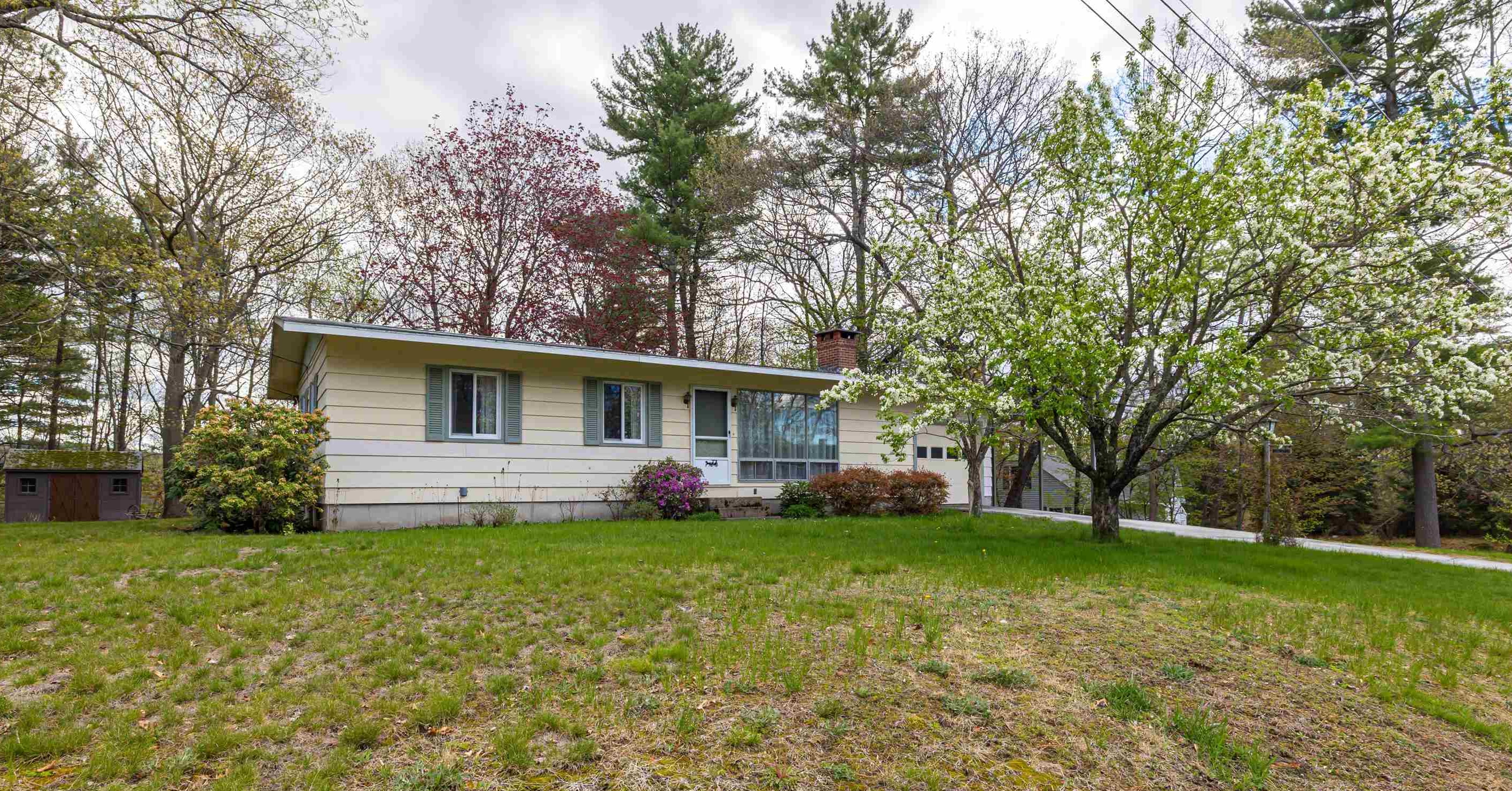 12 Birch Hill Road Hooksett, NH 03106 - Photo 2 of 35