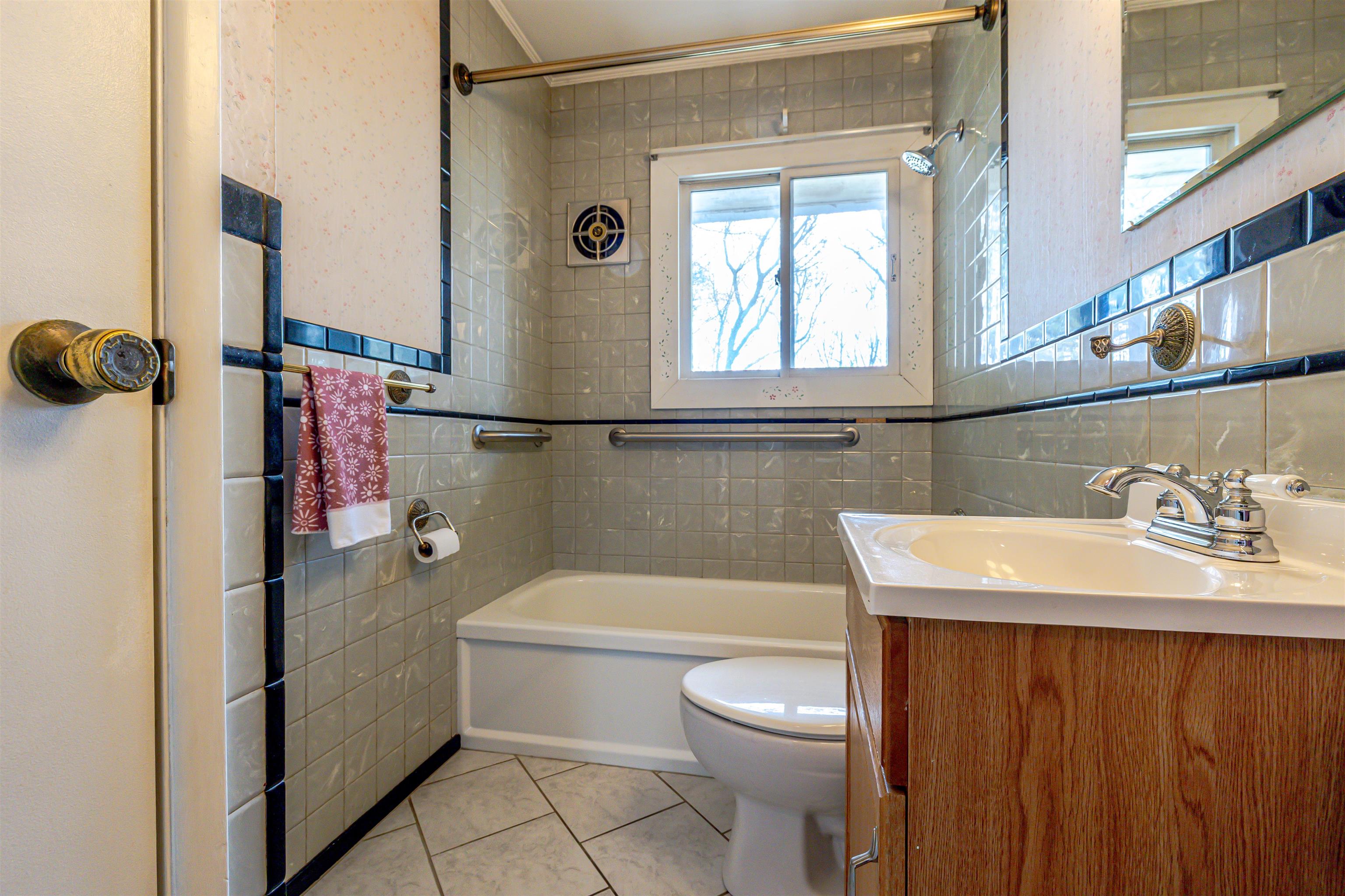 12 Birch Hill Road Hooksett, NH 03106 - Photo 27 of 35