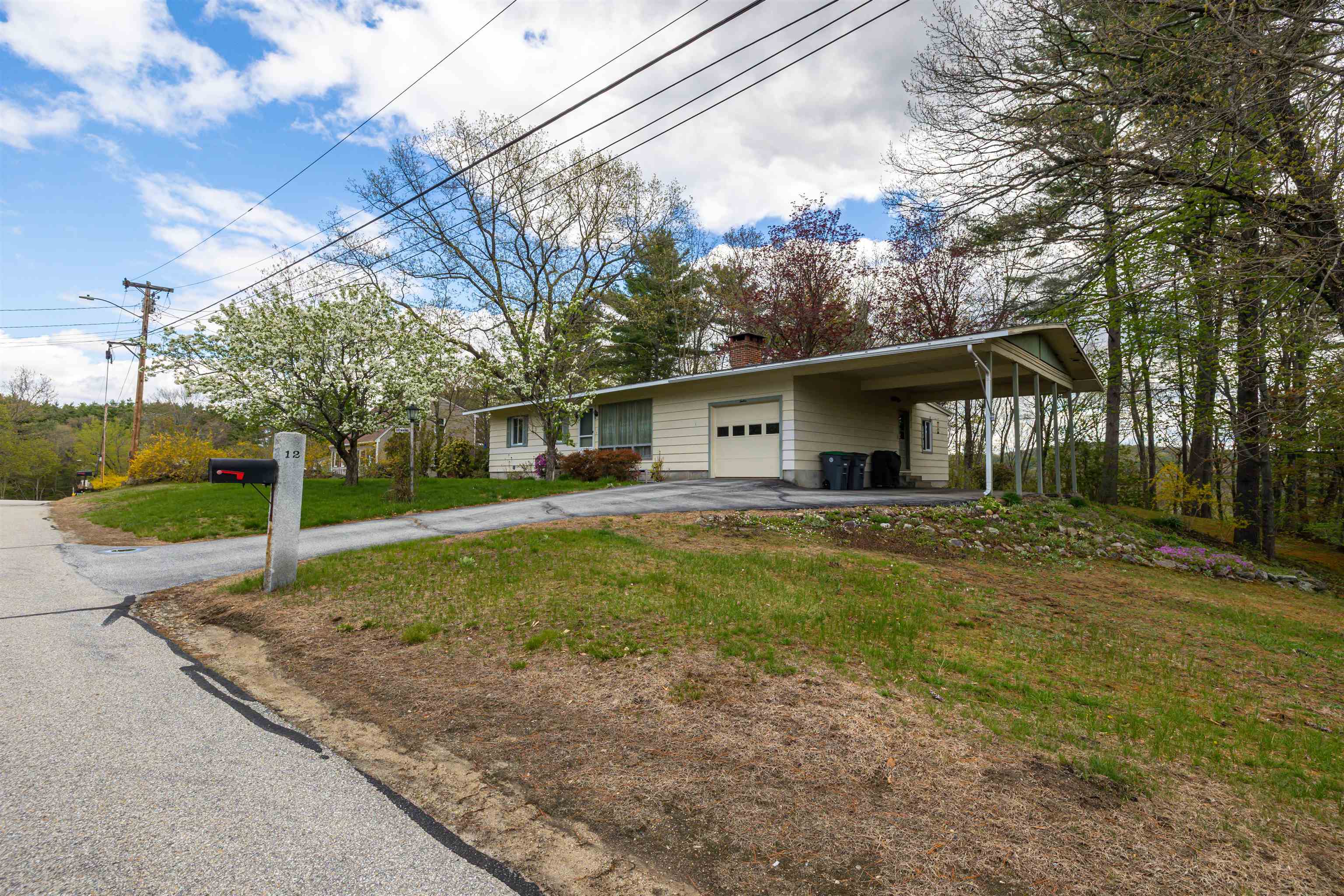 12 Birch Hill Road Hooksett, NH 03106 - Photo 28 of 35