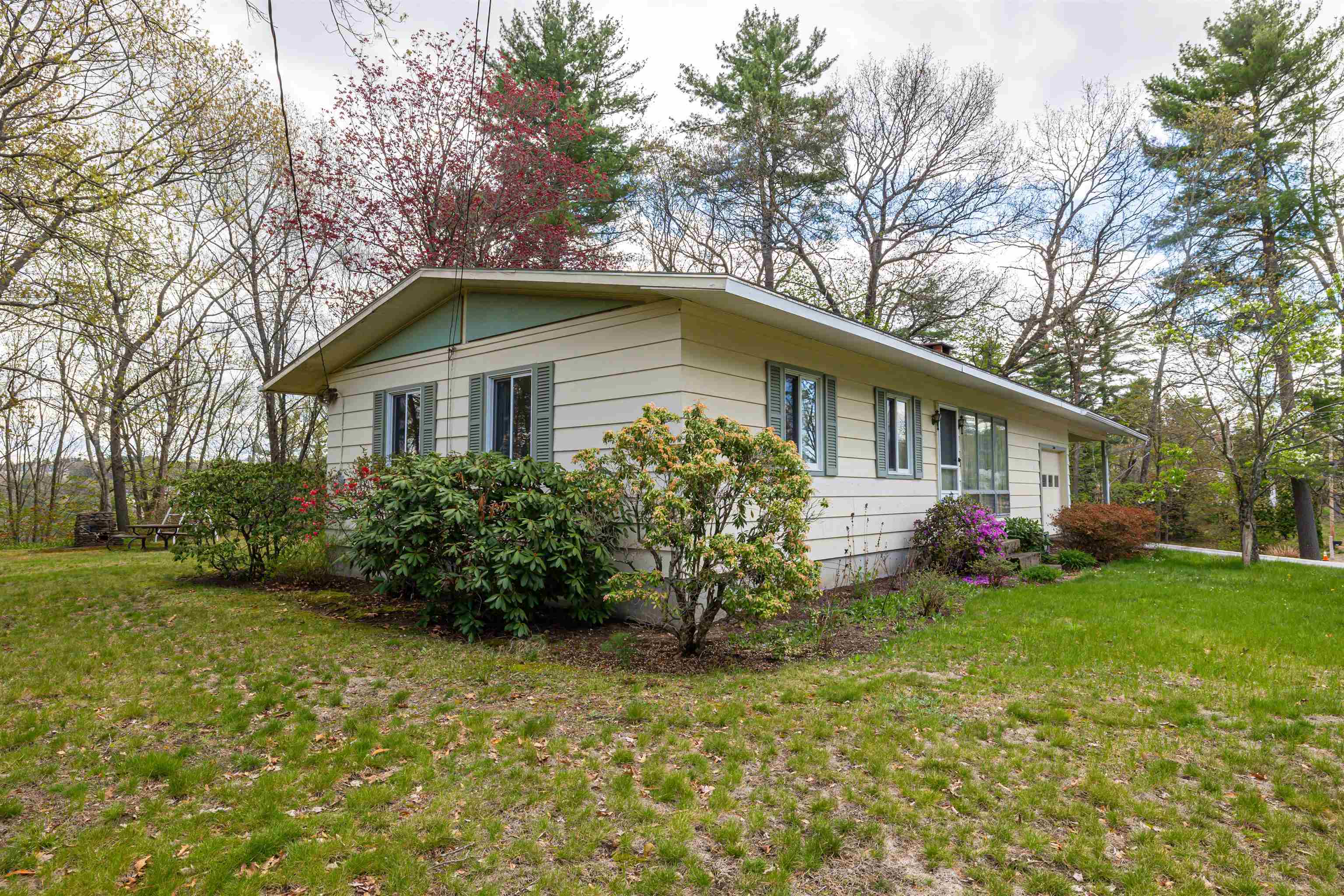 12 Birch Hill Road Hooksett, NH 03106 - Photo 30 of 35
