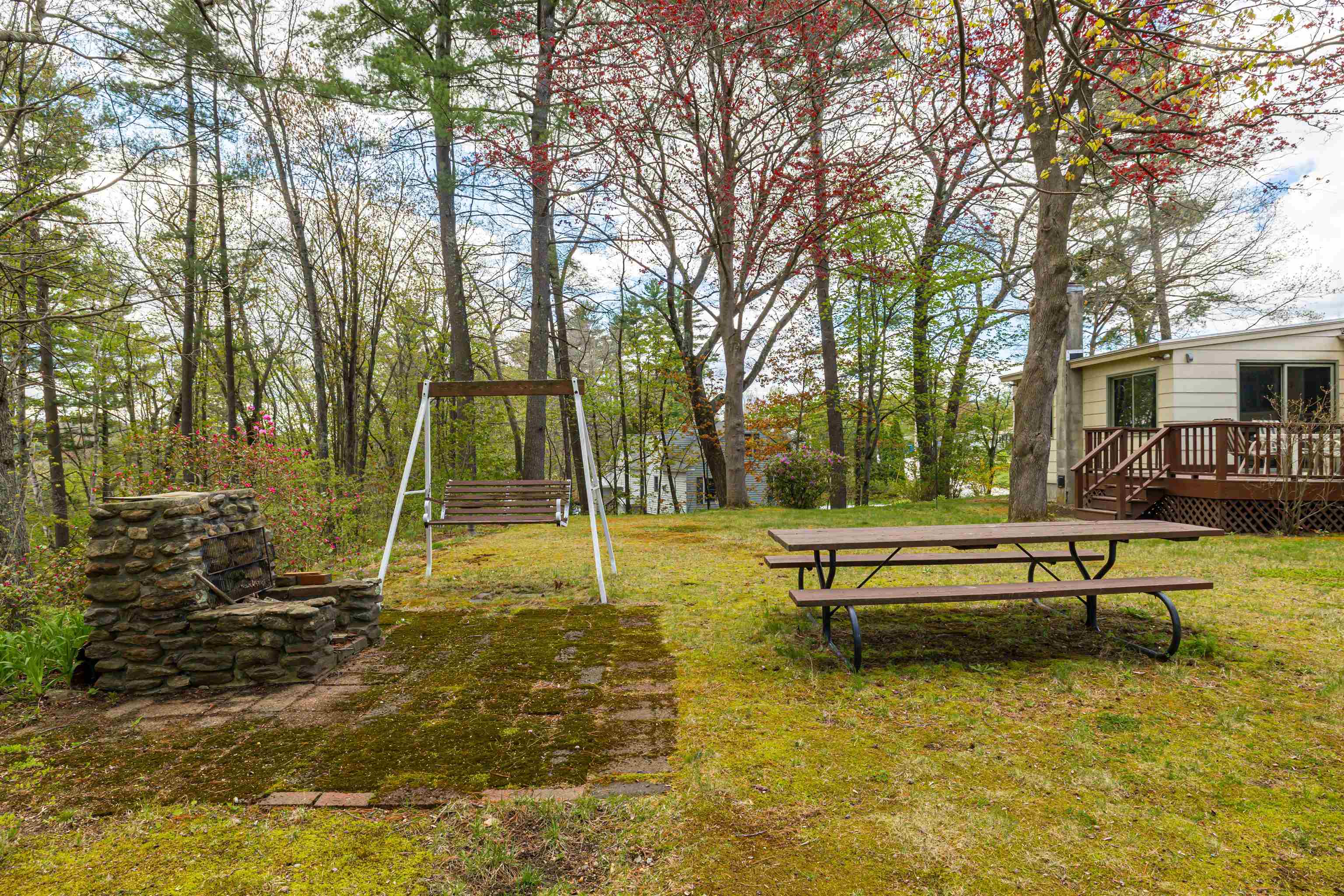 12 Birch Hill Road Hooksett, NH 03106 - Photo 32 of 35