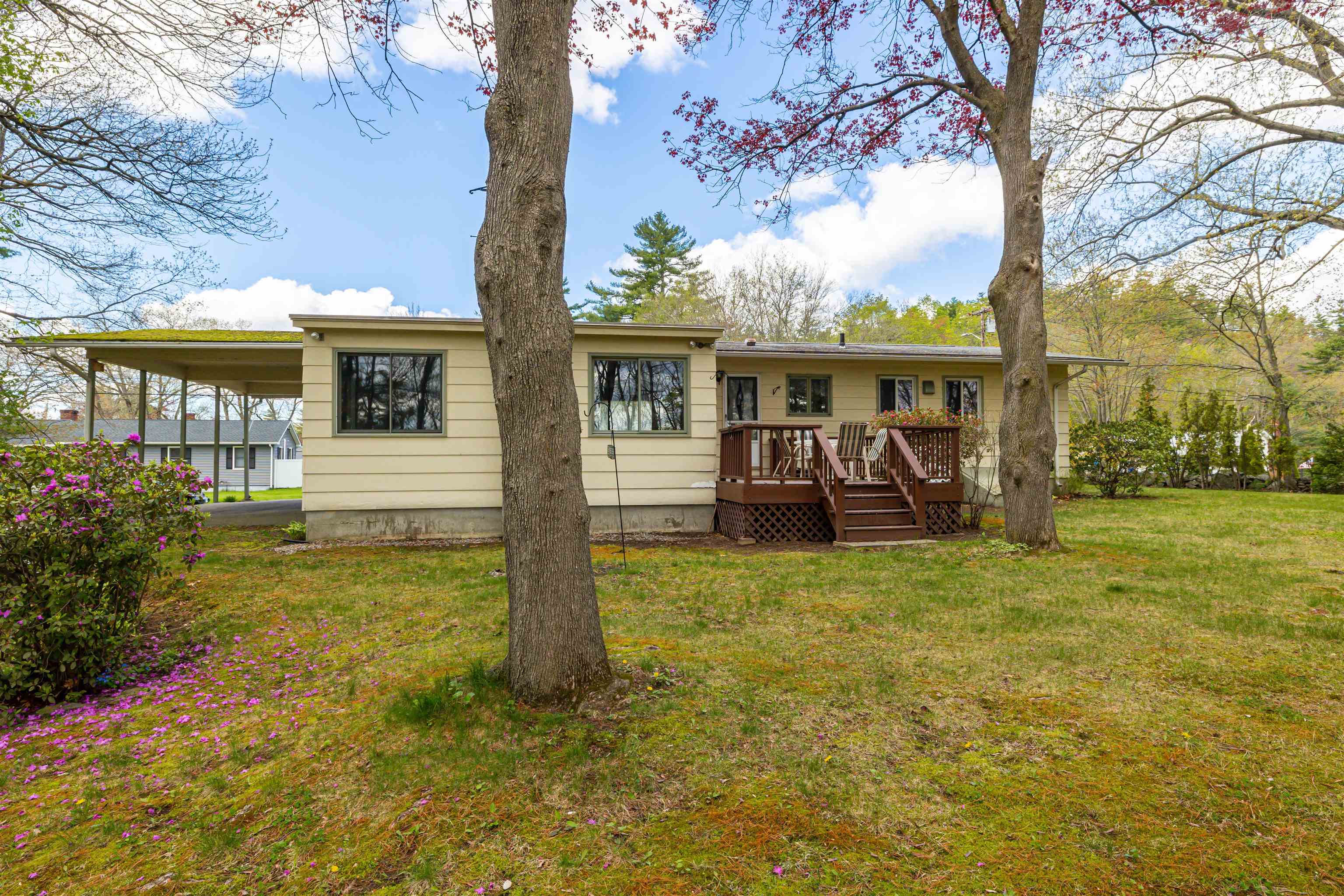 12 Birch Hill Road Hooksett, NH 03106 - Photo 33 of 35