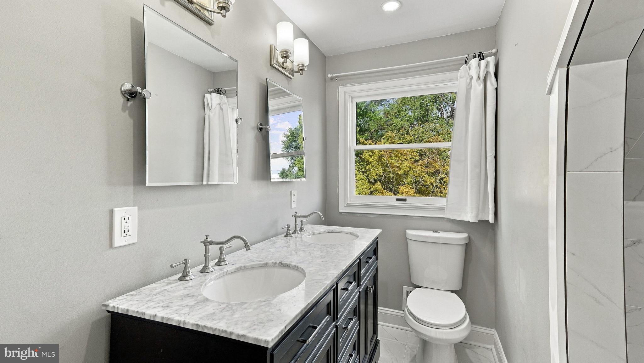 404 Exton Road Hatboro, PA 19040 - Photo 29 of 37 Upstairs Full Bathroom
