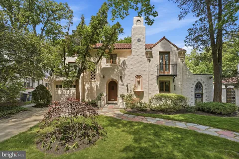 $1,650,000 | 127 Hesketh Street, Chevy Chase, MD 20815