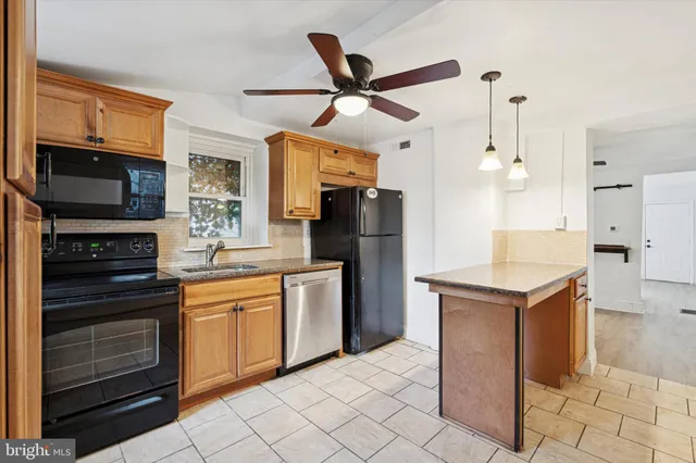 $3,250 | 135 East Miner Street, West Chester, PA 19382