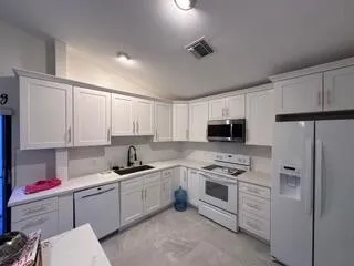 $4,000 | 21512 Summertrace Circle, Boca Raton, FL 33428