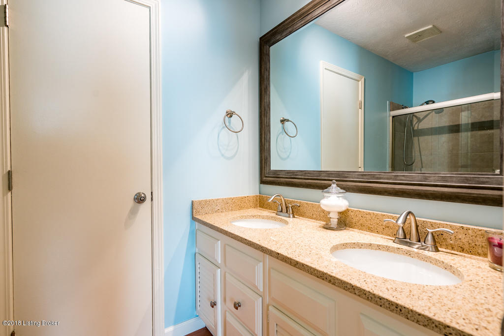 6707 Robin Road Crestwood, KY 40014 - Photo 17 of 41 016-6707 Robin-16