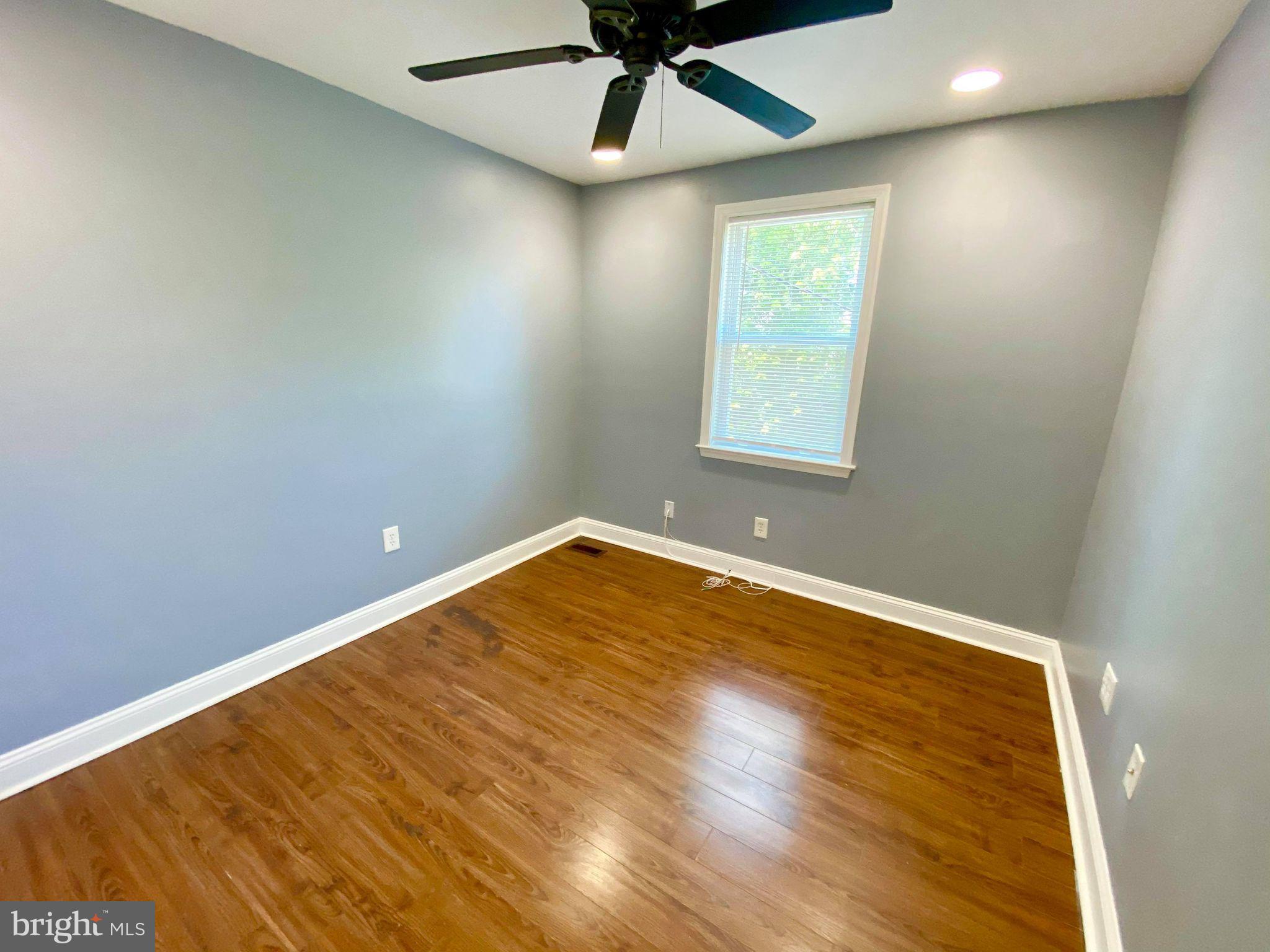 7042 Dunbar Road Dundalk, MD 21222 - Photo 14 of 20