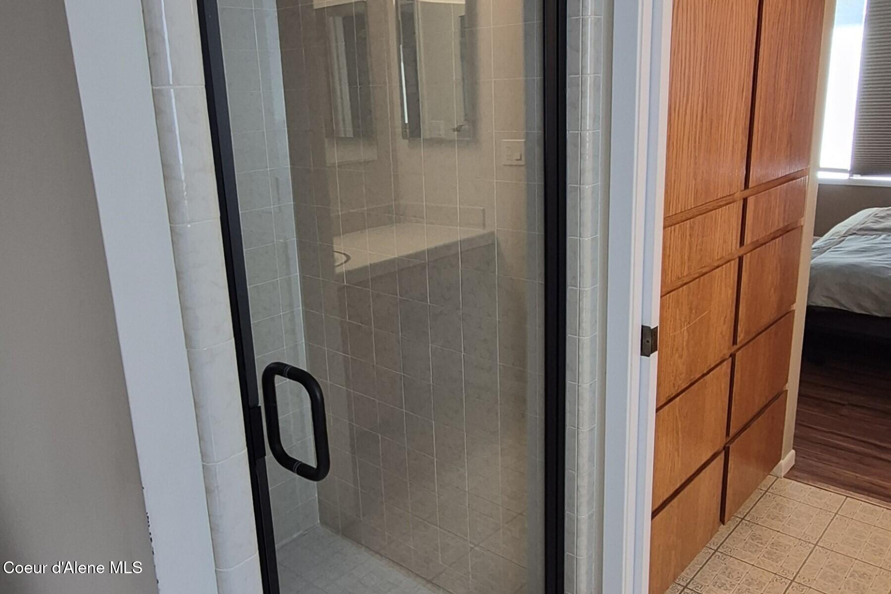 419 Campbell Point Road Laclede, ID 83841 - Photo 27 of 64 Shower In Primary Bath