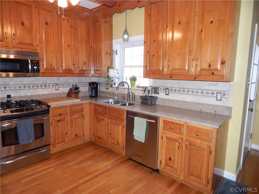 1389 Palmore Road Powhatan, VA 23139 - Photo 20 of 38 Nice Kitchen area.