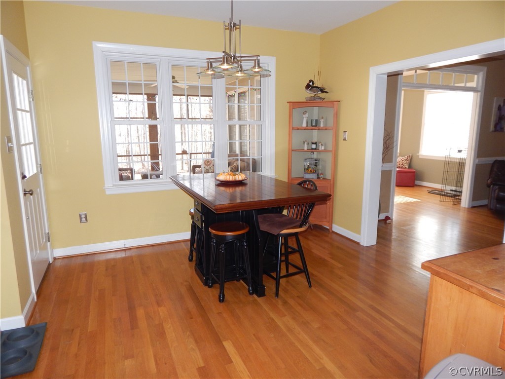 1389 Palmore Road Powhatan, VA 23139 - Photo 21 of 38 Kitchen Eat In area.
