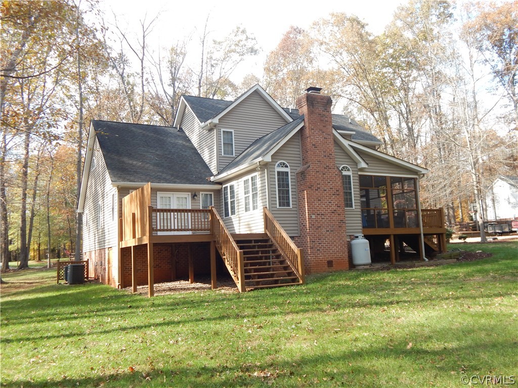 1389 Palmore Road Powhatan, VA 23139 - Photo 9 of 38 Rear view of home.