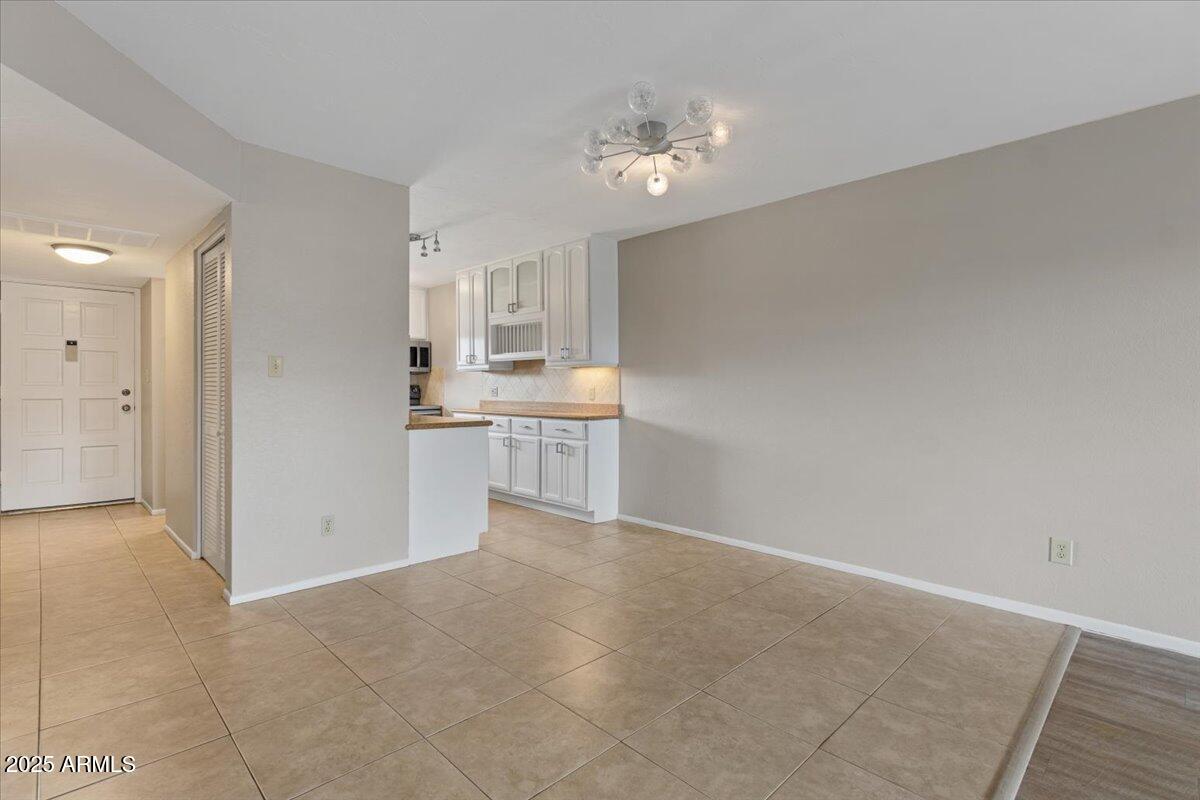 7430 East Chaparral Road, Unit A239 Scottsdale, AZ 85250 - Photo 8 of 28 15-Dining