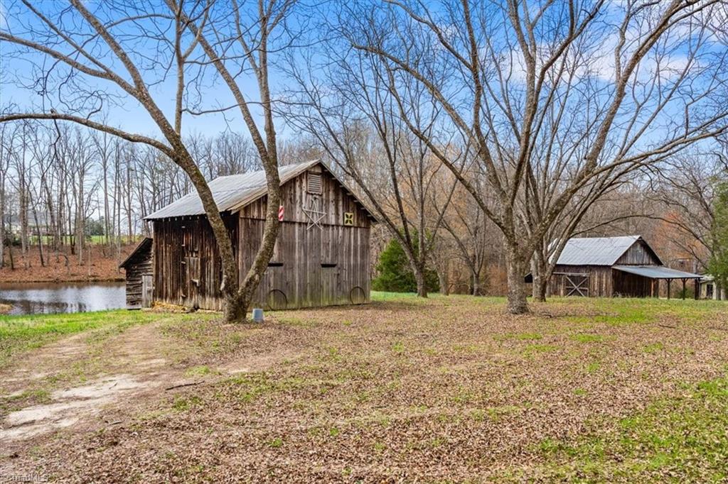 8417 Linville Road Oak Ridge, NC 27310 - Photo 22 of 25 Gallery Image 22
