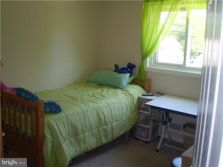 47 Hempstead Road Hamilton, NJ 08610 - Photo 9 of 13 Bedroom 3