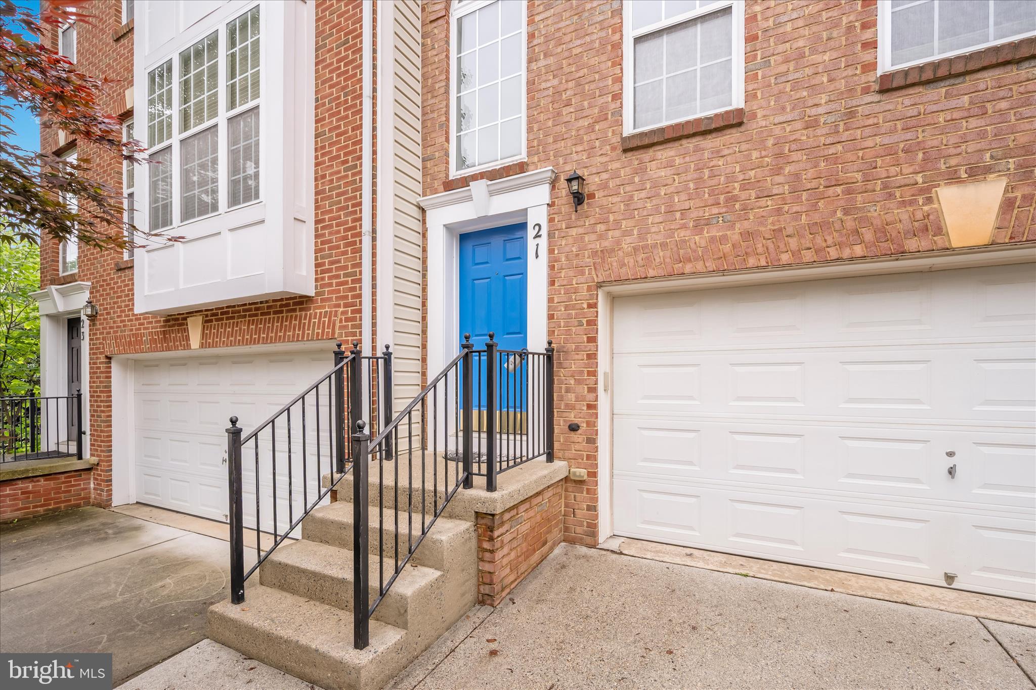21 Inkberry Circle Gaithersburg, MD 20877 - Photo 2 of 51 front view of a house