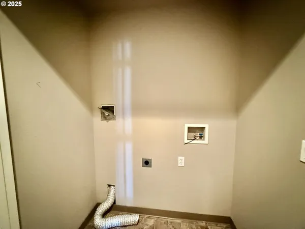 $389,000 | 211 Harbor Street, Unit 22, Florence, OR 97439