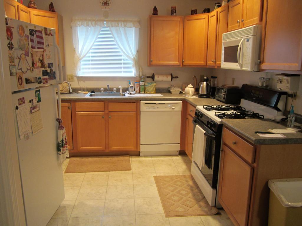 5 Tampa Drive, Unit 6 Rochester, NH 03867 - Photo 3 of 15