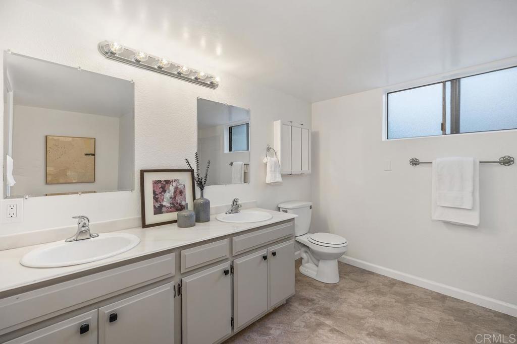 2420 Torrey Pines Road, Unit B202 La Jolla, CA 92037 - Photo 24 of 41