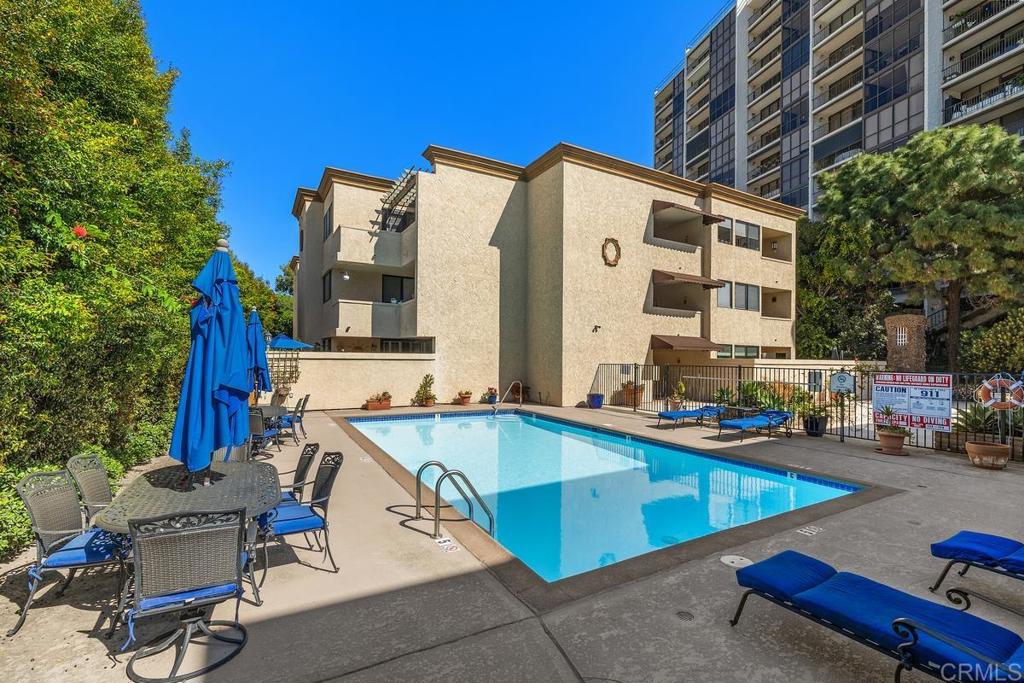 2420 Torrey Pines Road, Unit B202 La Jolla, CA 92037 - Photo 33 of 41