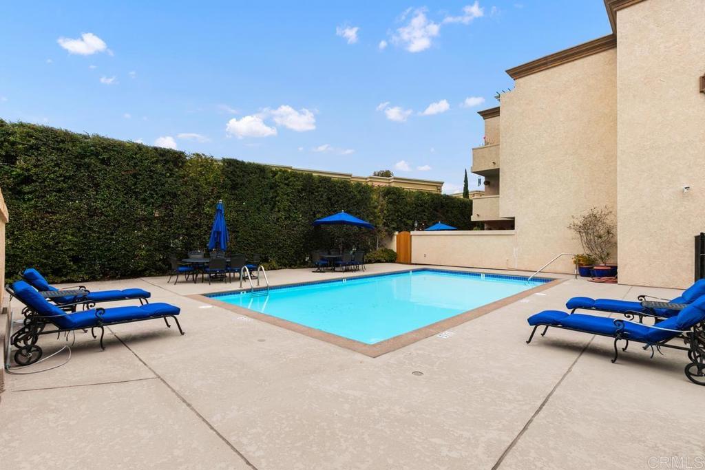 2420 Torrey Pines Road, Unit B202 La Jolla, CA 92037 - Photo 36 of 41