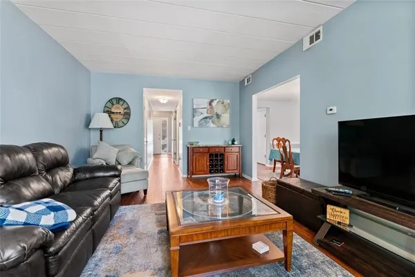 $254,900 | 1557 Pinehurst Drive, Pittsburgh, PA 15241