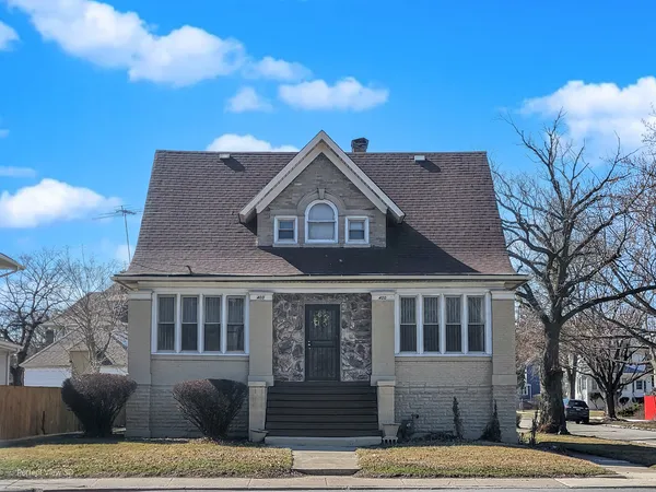 $345,000 | 400 South 1st Avenue, Maywood, IL 60153